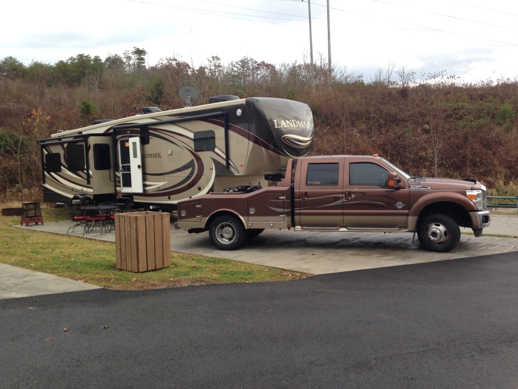 Bear Cove Village RV Park – Pigeon Forge, TN – Jim and Nancy Beletti